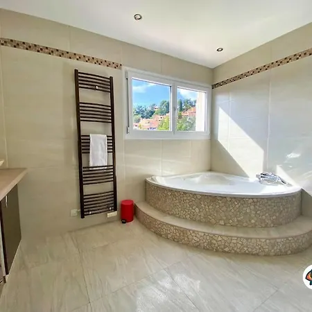 Magnifique Piscine Proche Villa *